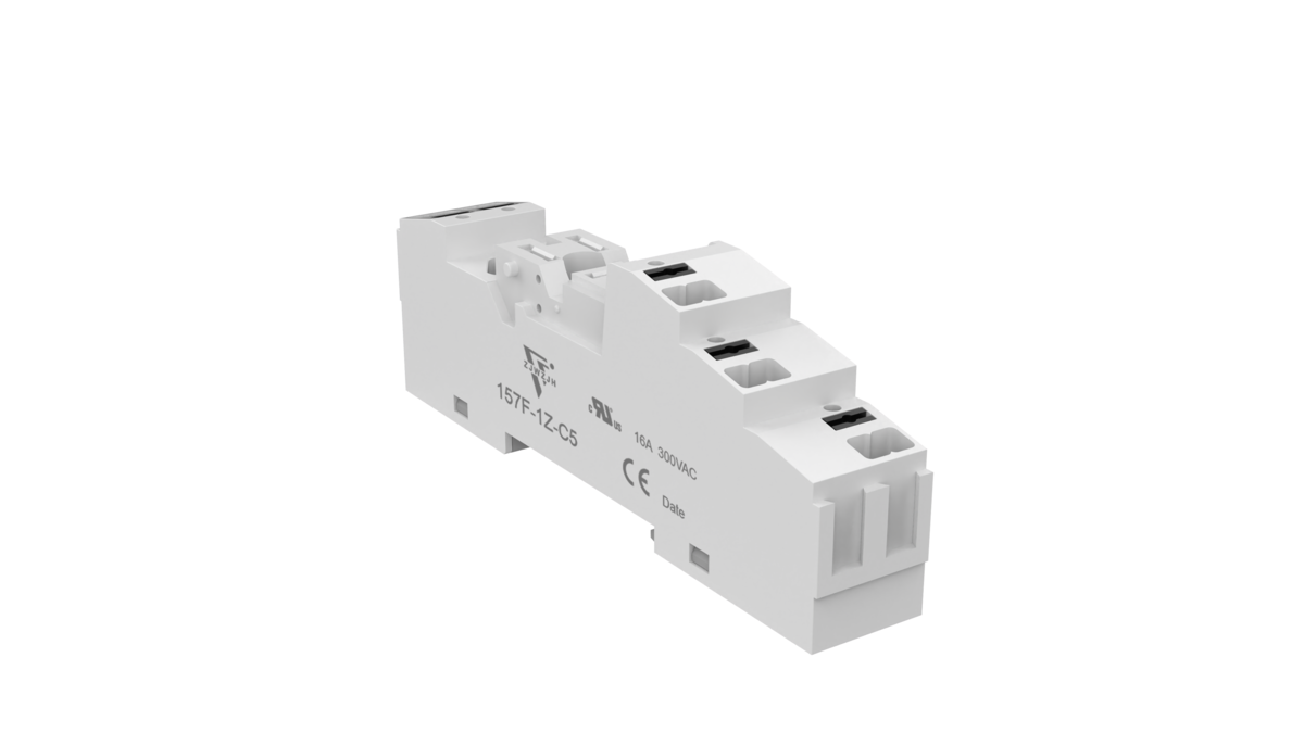 157F 推入式插座